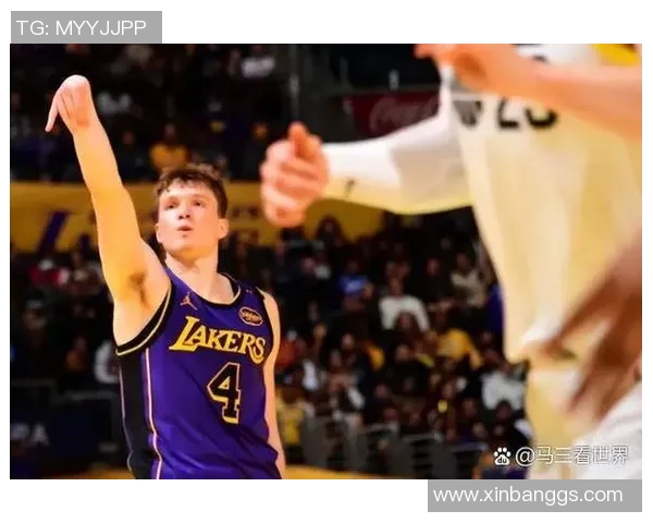 2015年湖人与爵士的激烈对决回顾与精彩瞬间分析