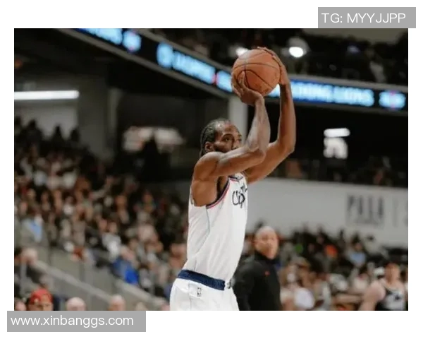 快船与勇士首轮对决揭幕战精彩回顾与分析 快船与勇士首轮对决揭幕战精彩回顾与分析