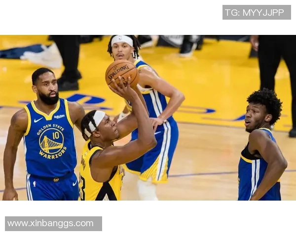 火箭队与步行者队激战77分差距精彩对决引发球迷热议